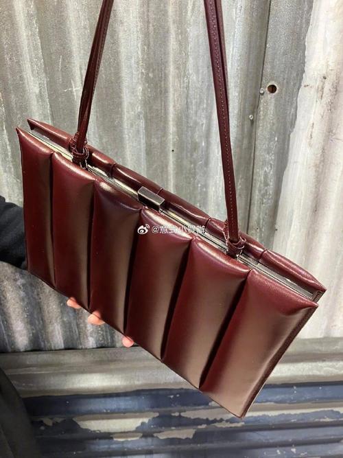 Phoebe Philo 的极简主张