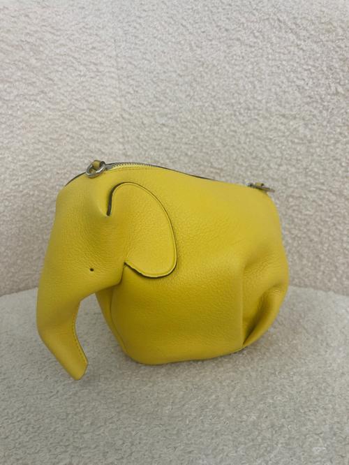 Loewe Puzzle 几何包