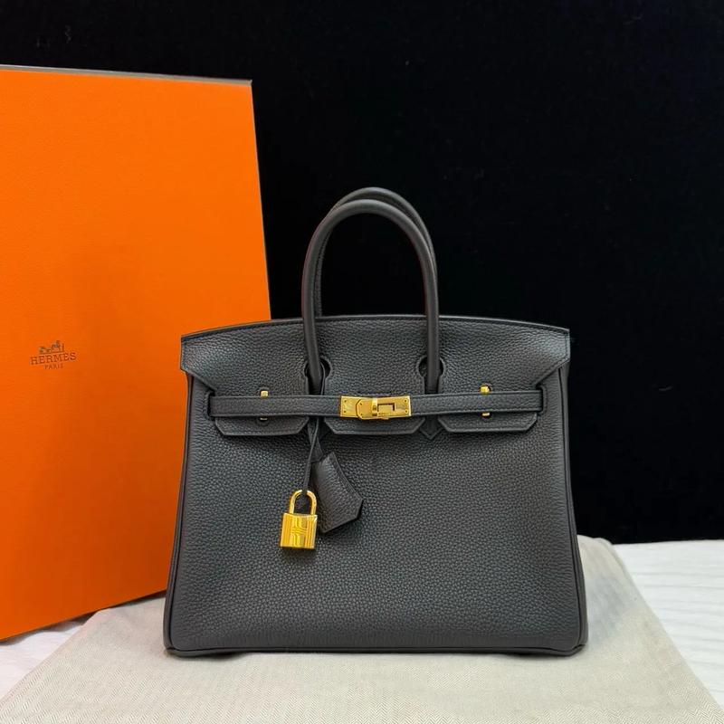 爱马仕 Birkin 皮质细节